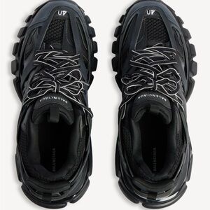 BALENCIAGA WOMEN'S TRACK SNEAKER IN BLACK 🔥🔥🔥